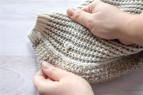 Rochelle Wallace How To Fix A Snag In Knitting Pesky Snags And How