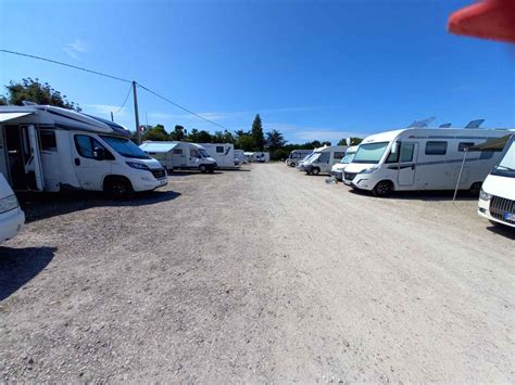 Area Sosta Camper Aire De Camping Cars A Fr Hel In D La Ville Men