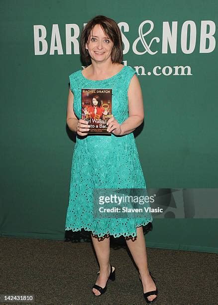 Rachel Dratch Signs Copies Of Girl Walks Into A Bar Comedy Calamities Dating Disasters And A