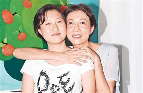 不倫成龍背小三罵名22年 吳綺莉吐當年未婚生女真相 觸娛樂