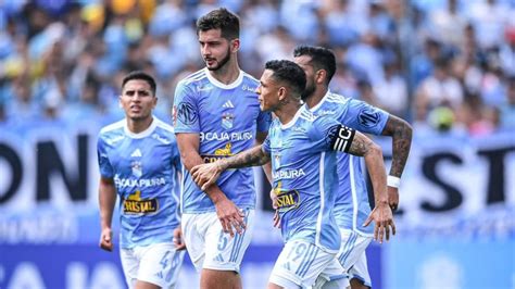 Sporting Cristal vs Emelec así le fue a los celestes ante equipos