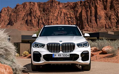 Comparison Bmw X5 Xdrive50i 2019 Vs Gmc Yukon Denali 2017 Suv Drive