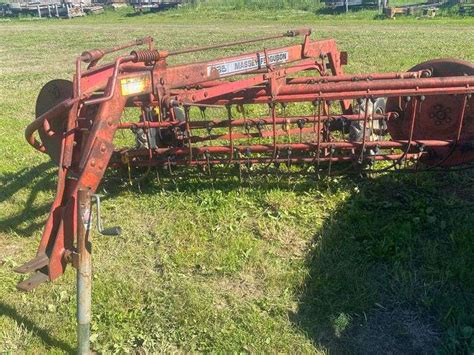 Massey Ferguson 585 hay rake - Gregg Auctions