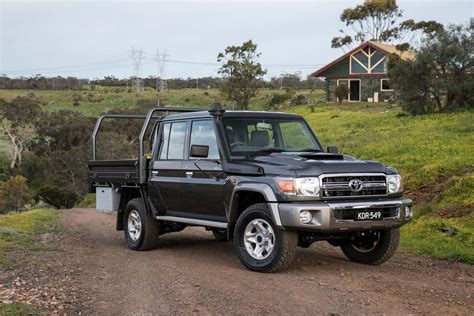 REVIEW – LANDCRUISER 79 SERIES DOUBLE CAB GXL - JUST 4X4S