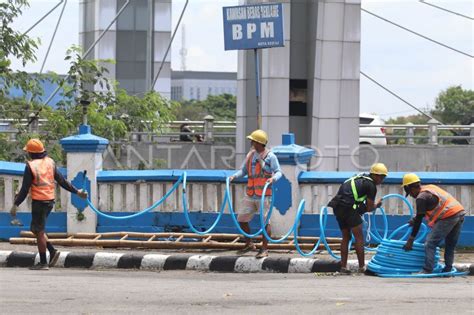 Pemindahan Kabel Dari Jembatan Cagar Budaya Antara Foto