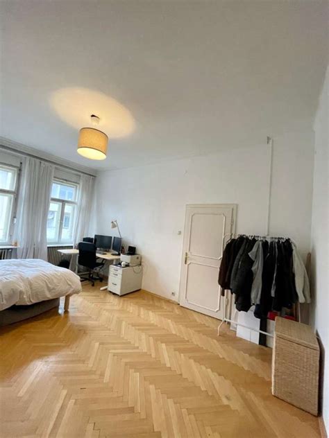 Sch Ne Single P Rchenwohnung In Zentrale Lage Zimmer Nebst