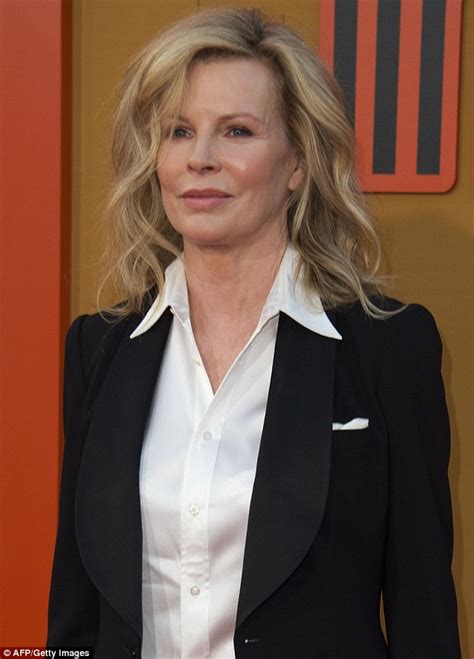 Kim Basinger Shows Off Her Great Figure At During Nice Guys Premiere