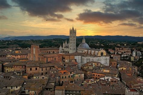 Premium Photo | Siena in tuscany, italy