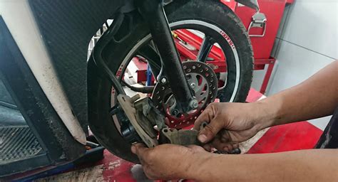 Tips Penting Cara Merawat Rem Cakram Motor Agar Tetap Aman