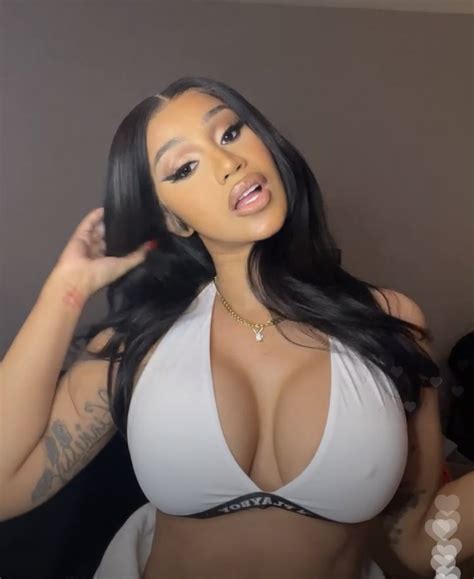 The Female Rap Room On Twitter Shes Gorgeous Iamcardib On