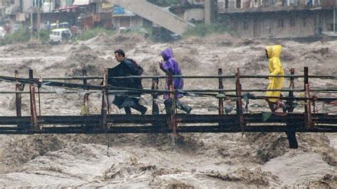 Heavy Rains Batter North India Army Ndrf Teams Step In For Rescue Ops