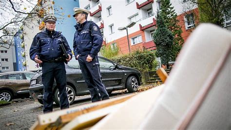 Hassels Müll Türmt Sich Hassels Nord