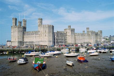 10 Most Beautiful Castles in Wales (with Map & Photos) - Touropia