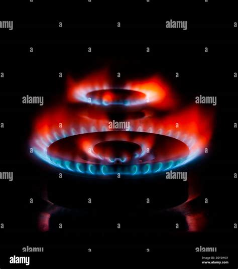 Flame On Gas Stove Hi Res Stock Photography And Images Alamy