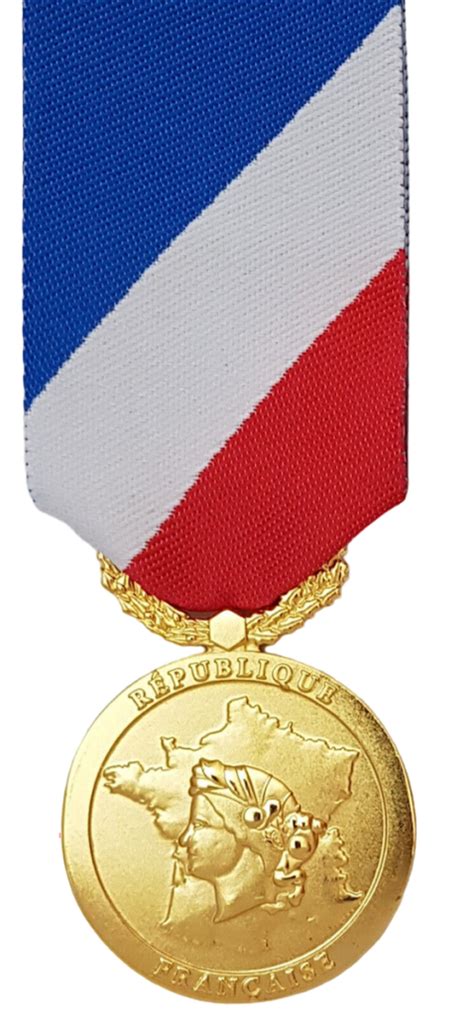 Une nouvelle médaille pour récompenser les agents de l administration