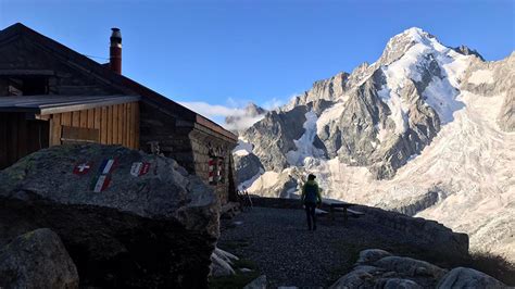 Cabane De LA Neuve Your Stay Pays Du Saint Bernard