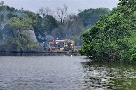 VIDEO ET PHOTOS Un deuxième incendie au Village gaulois à Pleumeur Bodou