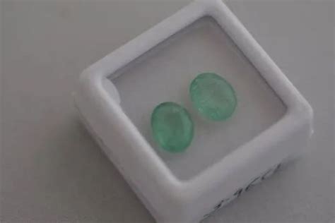 Oval Green Emerald Panna Light Color Pair Gemstone For Jwellery Carat