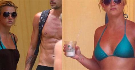 PHOTOS Britney Spears continue à roucouler avec son Jason à Hawaï Nouvelles photos en bikini