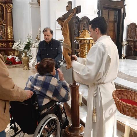 Viernes Santo Parroquia Santa Teresa Y Santa Isabel