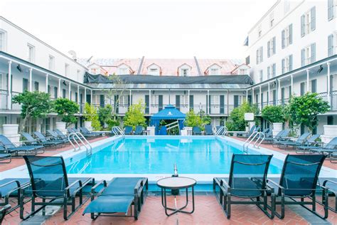 ROYAL SONESTA NEW ORLEANS: LUXURY ON BOURBON STREET