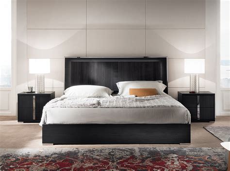 ETNA Italian Platform Bed Bedroom Set By ALF MIG Furniture