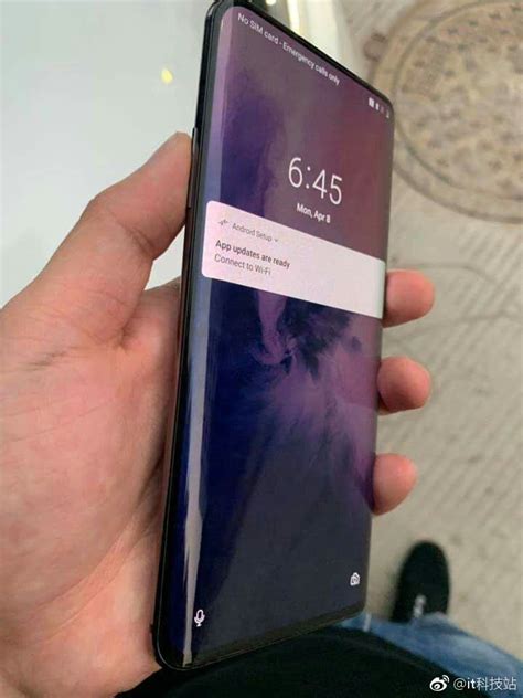 OnePlus 7 Pro Images Leak Reveals The Phone S Design And Specs