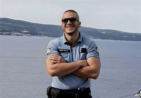 Tragedija Preminuo Mladi Policajac Peri U Stravi Noj Nesre I