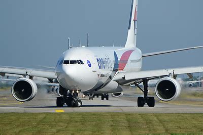 Airbus A Malaysia Airlines M Mto Airteamimages