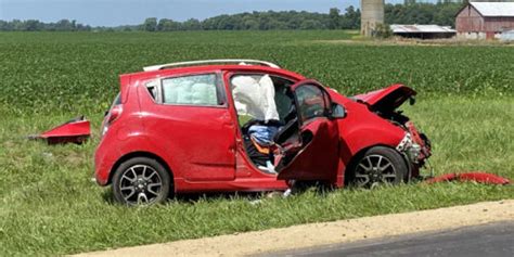 Update 2 Extricated 1 Flown After Wreck On Old 30 East