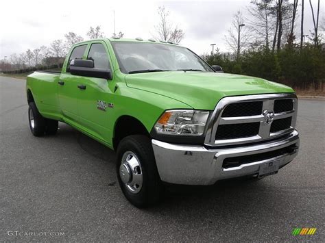 2017 Hills Green Ram 3500 Tradesman Crew Cab 4x4 Dual Rear Wheel 119111552 Photo 4 Gtcarlot