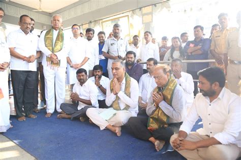 Harish Rao Thanneeru On Twitter Offered Prayers At Sri Venkateswara