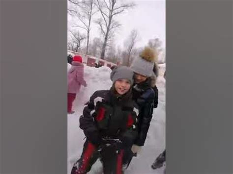 Снежная крепость - YouTube