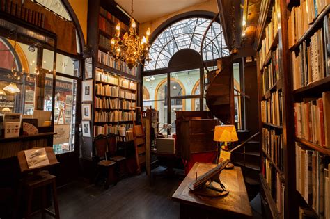 Les 5 Plus Belles Librairies De Paris Les Hardis