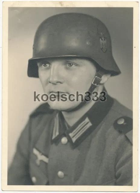 Foto Stahlhelm Portrait Soldat Der Wehrmacht Mit M Helm Eur