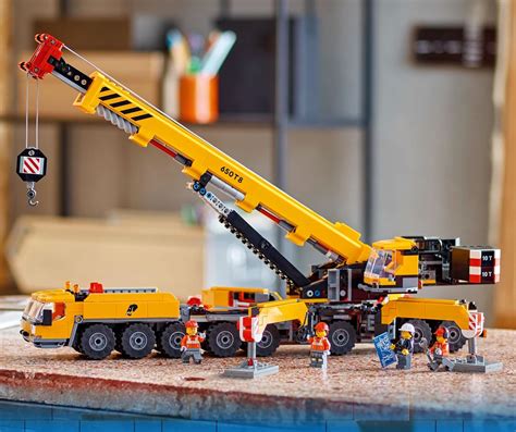 Конструктор LEGO Желтый мобильный строительный кран 60409 купить по ...