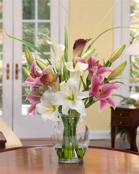 Lily Flower Bouquets