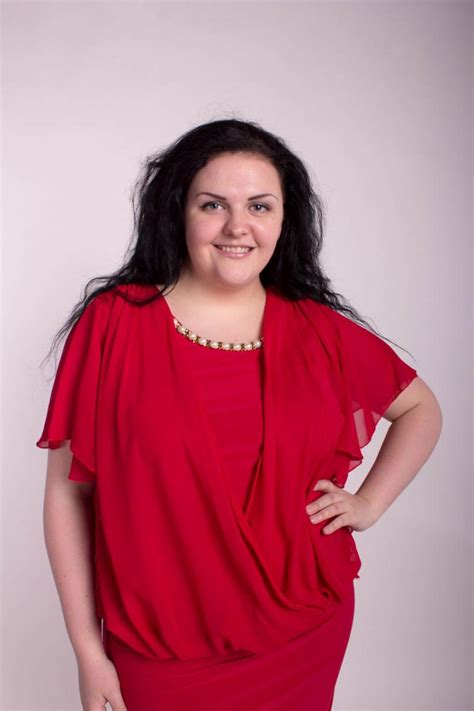 Малиновое платье 2019 - 80 модных фото | Портал для женщин WomanChoice.net