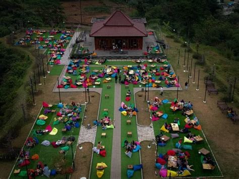 Pelangi Cafe Resto Spot Instagramable Buat Nongkrong