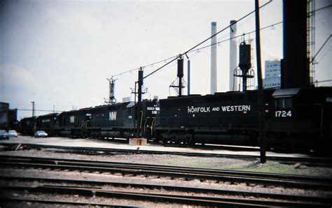 Norfolk and Western NW 1724, 1719, 1757 (all SD45) | Flickr