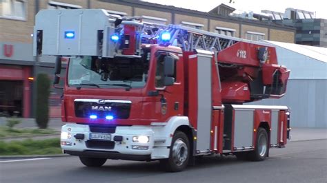 L Schzug Alarm Rtw Mit Hornspiel Einsatzfahrten An Der Fw