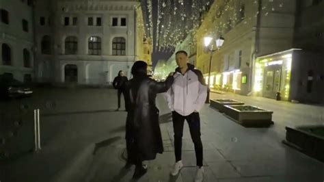 Маш Милаш - Обычная прогулка Маши Вампирши - YouTube