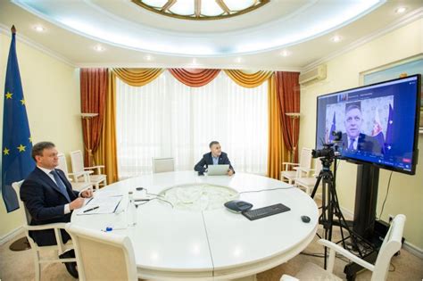 Moldpres News Agency Moldovan Pm Has Online Meeting With Slovakian