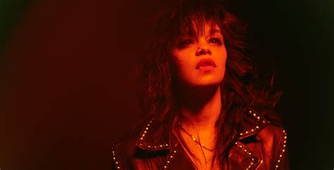 Canadian Music Icon Fefe Dobson Is Coming To Vancouver This December