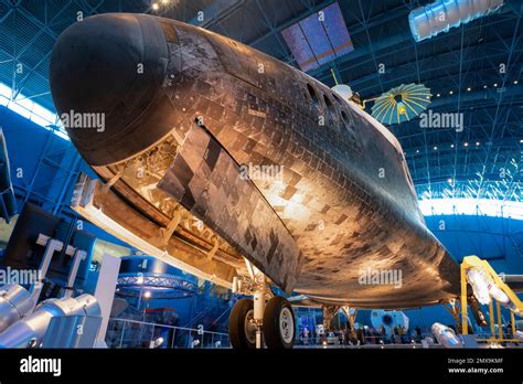 Space Shuttle Discovery In Steven F Udvar Hazy Center Of Smithsonian