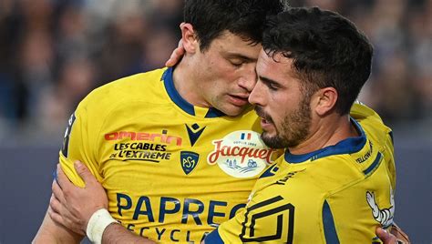 Top 14 l équipe type de l ASM Clermont de sortie pour recevoir le