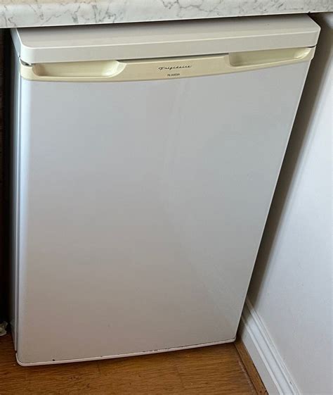 Frigidaire Undercounter 55cm Larder Fridge Rl6003b In Beaconsfield