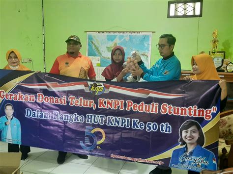 Peduli Penanganan Stunting Di Brebes KNPI Ikut Donasikan Telur Di Desa