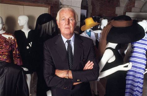 Departure of Hubert de Givenchy - RUNWAY MAGAZINE ® Official