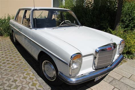 Mercedes W115 200 Steff Flickr